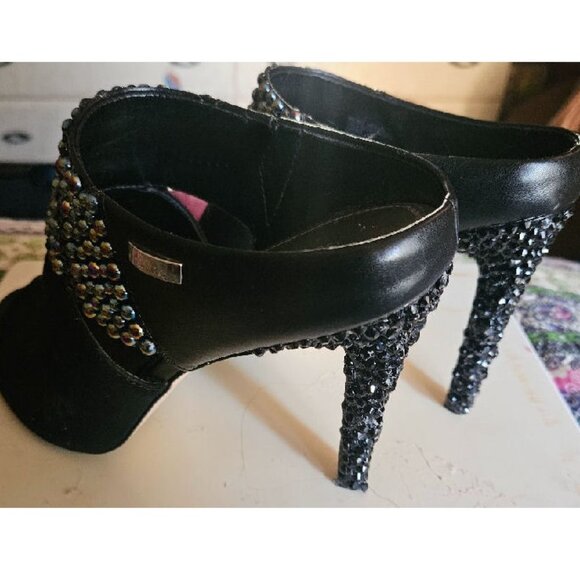 Calvin Klein Heeled Slides - Picture 7 of 15